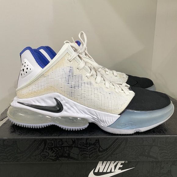 Nike LeBron 19 Low Black Toe White Blue Sneakers Shoes - Picture 1 of 10